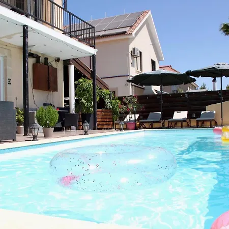 Pensiune Comfy With Sea View In Private Pool *