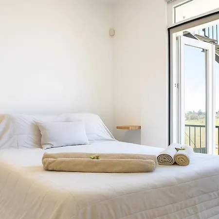 Comfy With Sea View In Private Pool Pensiune