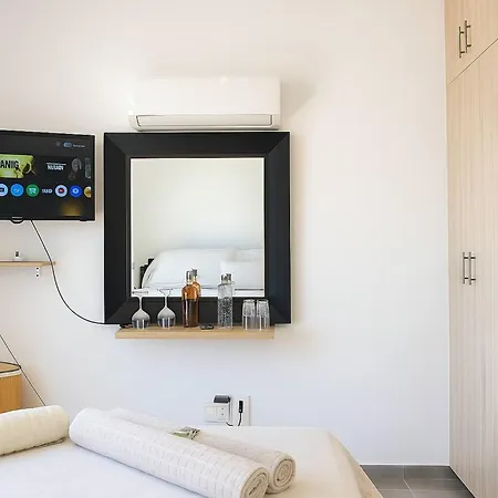 Comfy With Sea View In Private Pool Voroklini