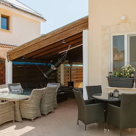 Pensiune Comfy With Sea View In Private Pool *